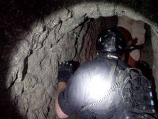 Phát hiện 'siêu đường hầm' ma túy ở biên giới Mỹ - Mexico
