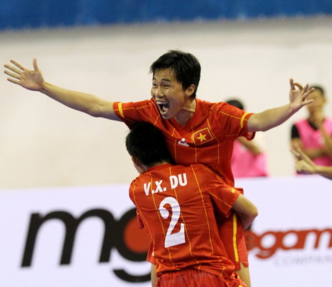 Futsal Việt Nam gây địa chấn trước tuyển Brazil