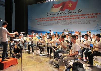 Ngân vang giai điệu bạn bè