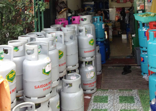Từ ngày 1-2 giá gas giảm 13.000 đồng/bình 12 kg