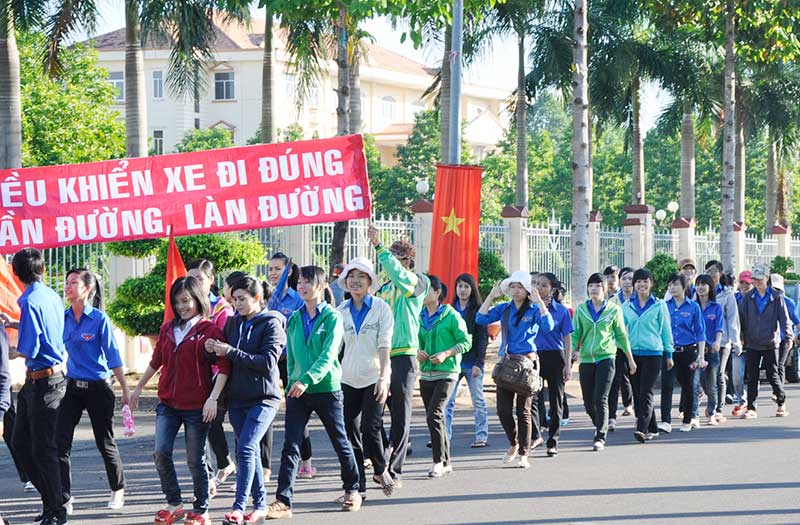 Cuộc thi “An toàn giao thông qua góc nhìn sinh viên”