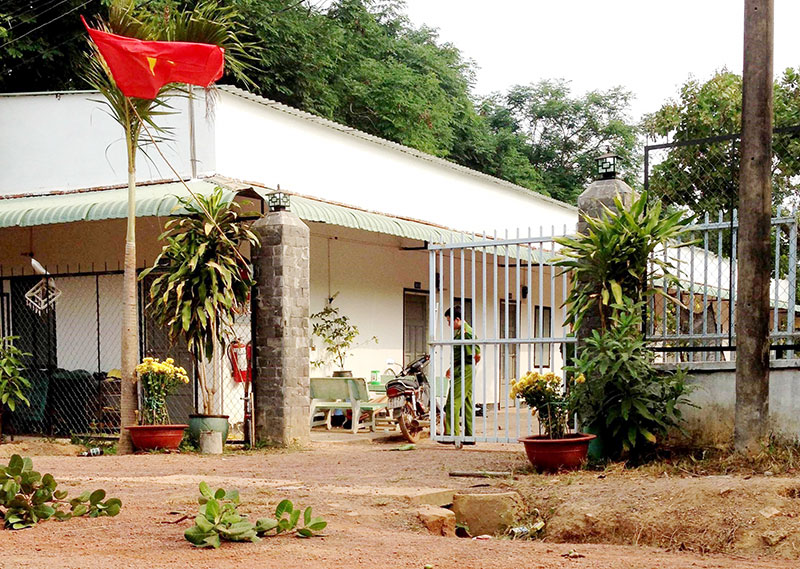 2 kẻ lạ mặt đ&acirc;m ch&ecirc;́t khách trọ và chủ nhà trọ ở Ti&ecirc;́n Hưng