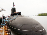 Tàu ngầm Kilo Hà Nội ở Cam Ranh