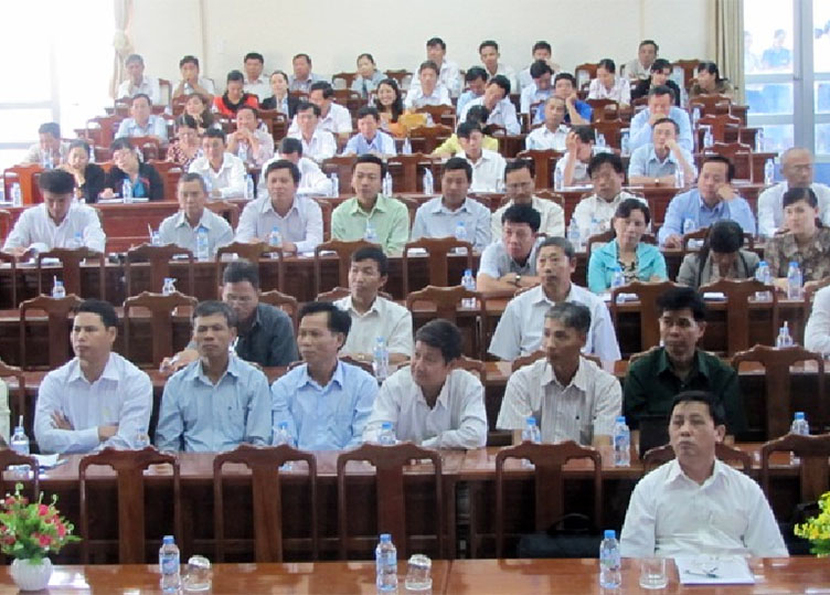 Hội nghị b&aacute;o c&aacute;o vi&ecirc;n th&aacute;ng 11-2013