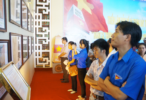  “Hoàng Sa, Trường Sa là của Việt Nam - Những bằng chứng lịch sử và pháp lý” 