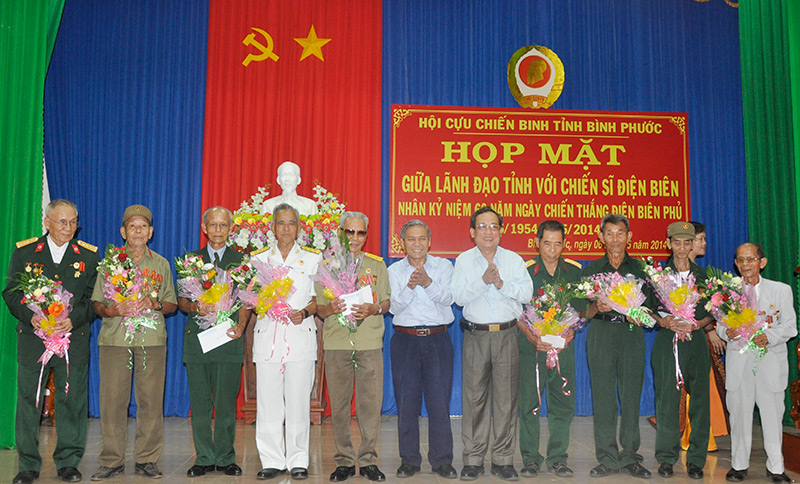 Họp mặt cựu chiến binh l&agrave; chiến sĩ Điện Bi&ecirc;n