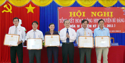 Huyện Hớn Quản, Bù Đăng và Lộc Ninh: Tổng kết hoạt động HĐND nhiệm kỳ 2004-2011