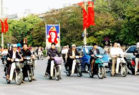 Kh&ocirc;ng chấp h&agrave;nh hiệu lệnh của đ&egrave;n giao th&ocirc;ng, bị phạt thế n&agrave;o?