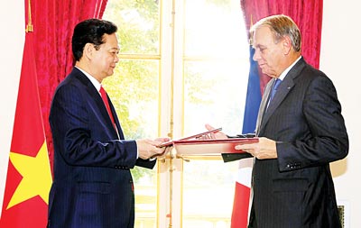 Việt Nam - Ph&aacute;p trở th&agrave;nh đối t&aacute;c chiến lược