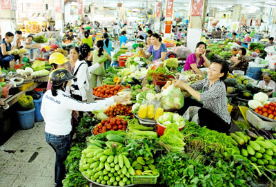 Quốc hội th&ocirc;ng qua nghị quyết về ph&aacute;t triển kinh tế x&atilde; hội năm 2014