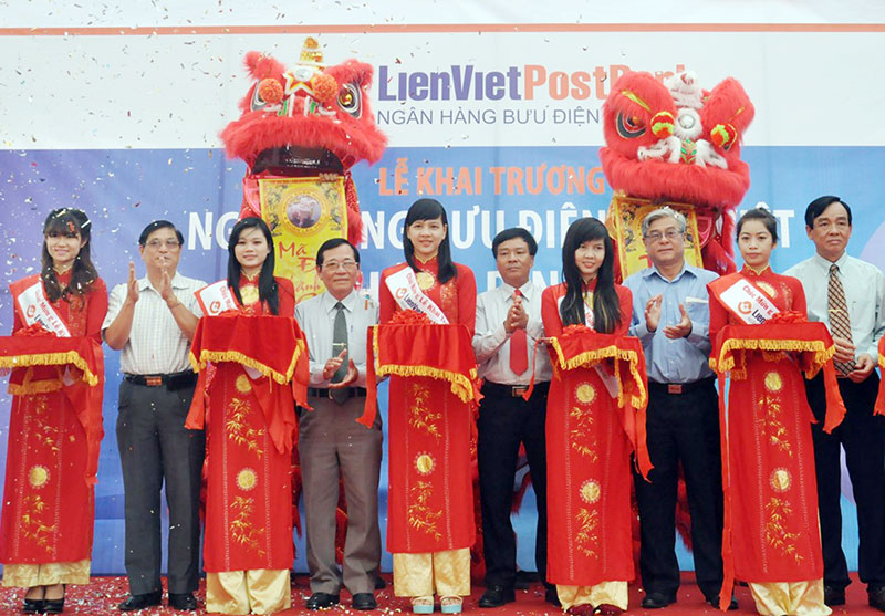 Khai trương Ng&acirc;n h&agrave;ng Bưu điện Li&ecirc;n Việt chi nh&aacute;nh B&igrave;nh Phước
