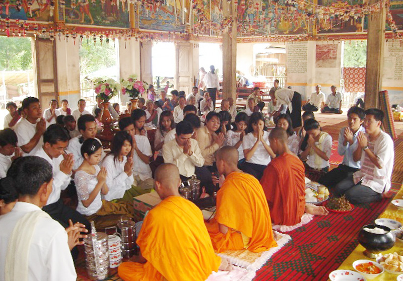 110 phần quà tặng đồng bào Khơme nhân lễ Sendolta