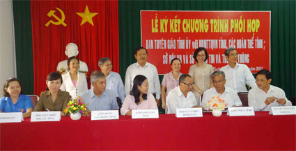 9 đơn vị k&yacute; kết phối hợp tuy&ecirc;n truy&ecirc;̀n