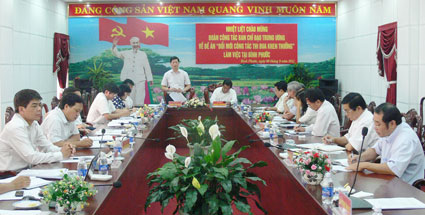 Đo&agrave;n c&ocirc;ng t&aacute;c Trung ương l&agrave;m việc tại B&igrave;nh Phước về đề &aacute;n &ldquo;Đổi mới c&ocirc;ng t&aacute;c thi đua khen thưởng&rdquo;