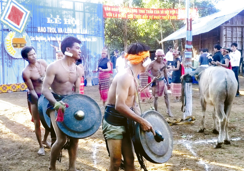 Làm tốt chính sách, nâng cao hiệu quả tuyên truyền trong vùng đồng bào DTTS