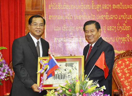 Mở ra nhi&ecirc;̀u cơ h&ocirc;̣i hợp tác Bình Phước - Savannakhet