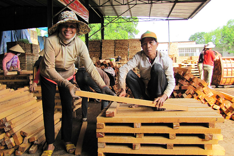 Mức lương tối thiểu mới sẽ được áp dụng từ 1-1-2014