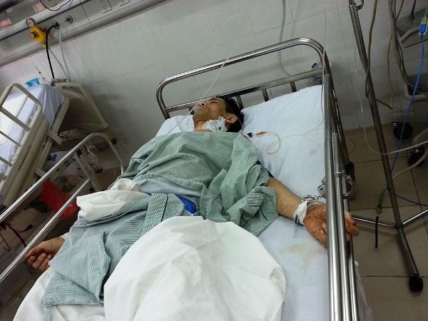 Bắt giữ đối tượng chĩa s&uacute;ng "dọa" cảnh s&aacute;t