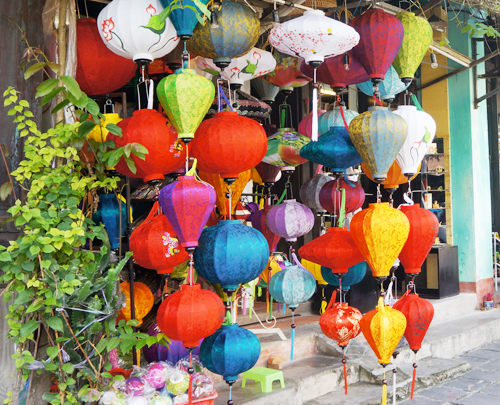 Độc đáo nghề làm đèn lồng tại Hội An 