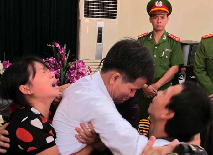 Chủ tịch nước y&ecirc;u cầu khẩn trương minh oan, đền b&ugrave;