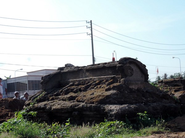 Bến Tre tiến hành khai quật ngôi mộ cổ ở Chợ Lách