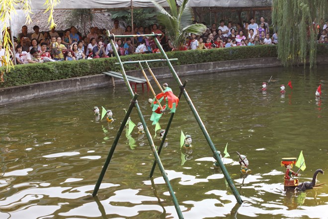 Khán giả Ai Cập thích thú với múa rối nước Việt Nam