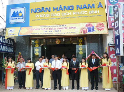 Nam A Bank khai trương phòng giao dịch Phước Bình mới