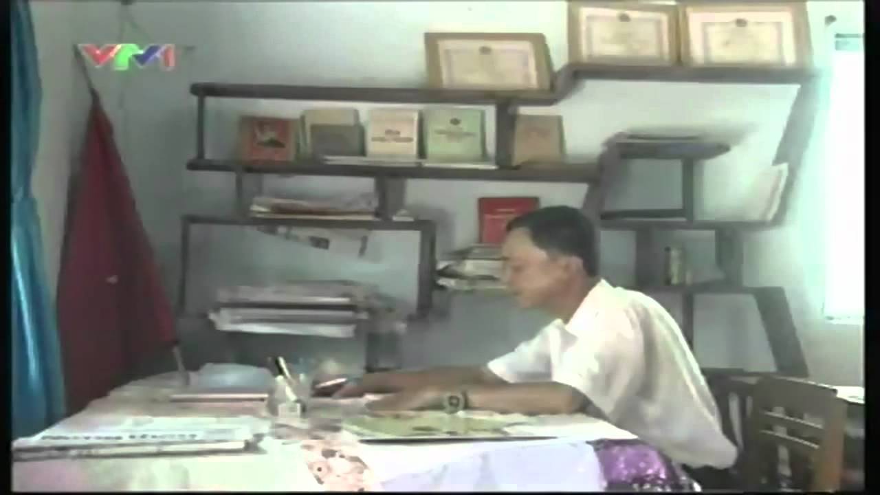 Người chép những bản tin tuyệt mật