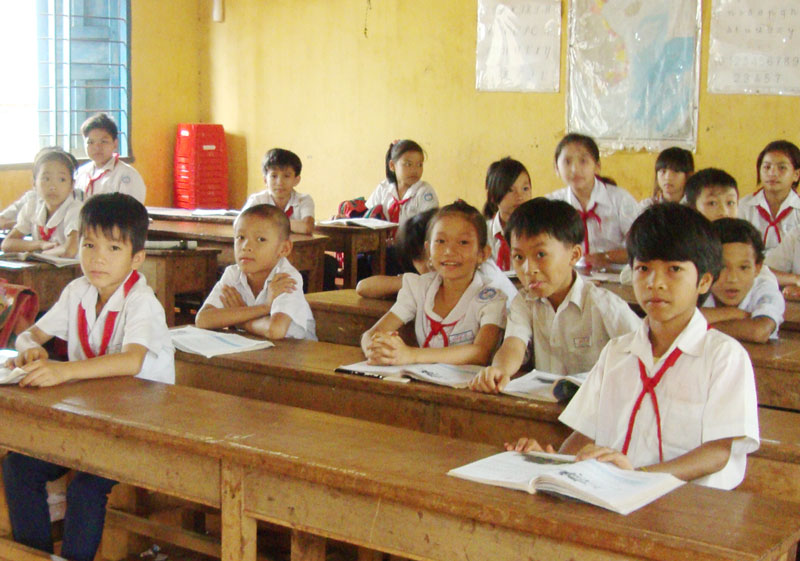 Một trường chuẩn còn nhiều thứ phải... chỉnh