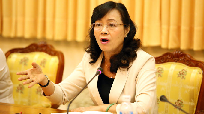 &ldquo;Đ&oacute;ng cửa nh&oacute;m trẻ kh&ocirc;ng ph&eacute;p: T&ocirc;i lo lắm!&rdquo;