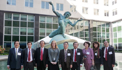 Đo&agrave;n nh&agrave; b&aacute;o Việt Nam thăm v&agrave; l&agrave;m việc tại Hoa Kỳ 