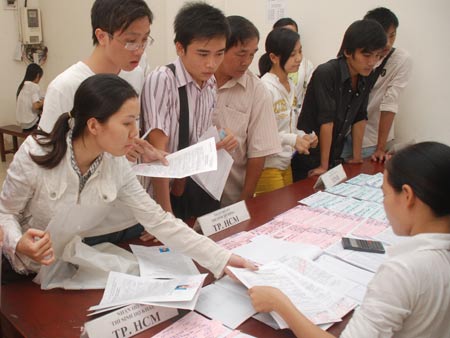 Bắt đầu nhận hồ sơ đăng ký dự thi đại học, cao đẳng 
