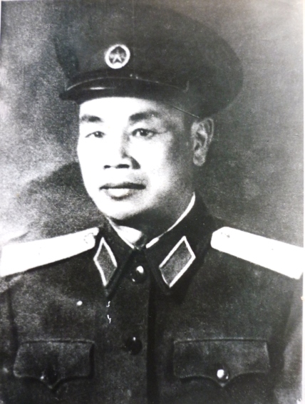 Khi lửa mới nhen*