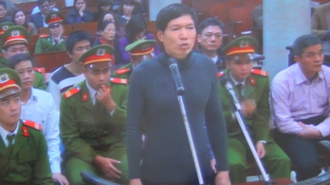 Khai người &ldquo;mật b&aacute;o&rdquo; cho Dương Ch&iacute; Dũng