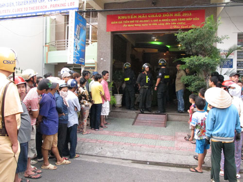 Ph&oacute; gi&aacute;m đốc sở GT-VT Kh&aacute;nh H&ograve;a bị đ&aacute;nh v&igrave; đụng đến c&ocirc;ng ty của Hạnh &lsquo;nhỏ&rsquo;