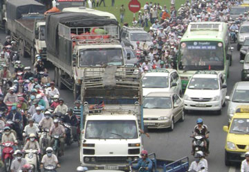 Tr&iacute;ch 1% doanh thu ph&iacute; bảo hiểm để đ&oacute;ng v&agrave;o quỹ bảo hiểm xe cơ giới