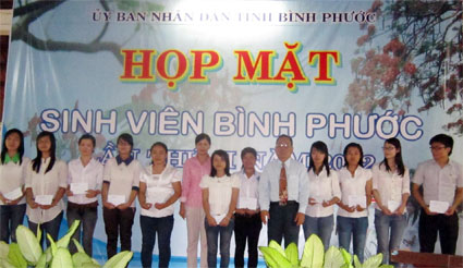 300 sinh viên tham dự họp mặt sinh viên Bình Phước