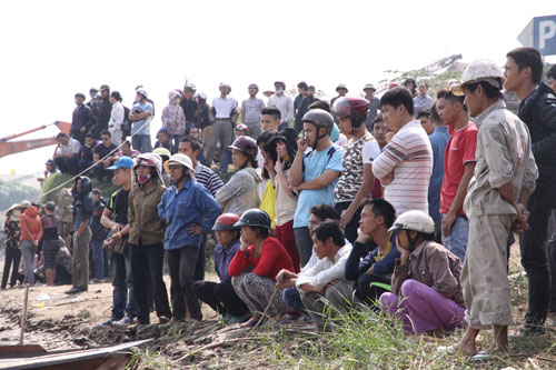 Người nhà nạn nhân đề nghị lấy lại lời khai của bác sĩ Tường