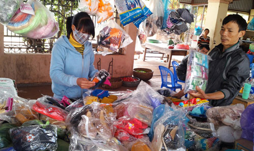 Tập tục dị biệt ở xã Tam Dị