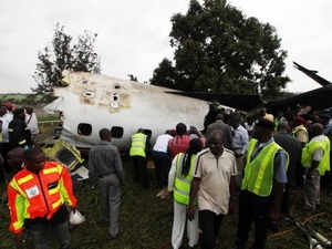 Rơi máy bay chở khách ở Nigeria làm 15 người chết