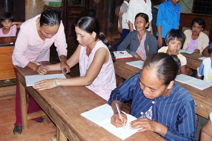 Thách thức trong công tác chống mù chữ - phổ cập giáo dục ở Bình Phước