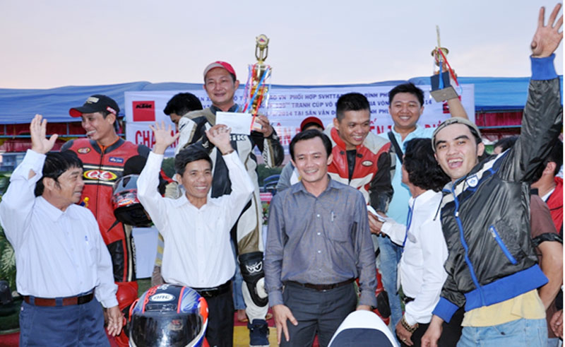 24 VĐV tranh cúp vô địch giải Yamaha chuyên nghiệp 125cc vòng 1 năm 2014