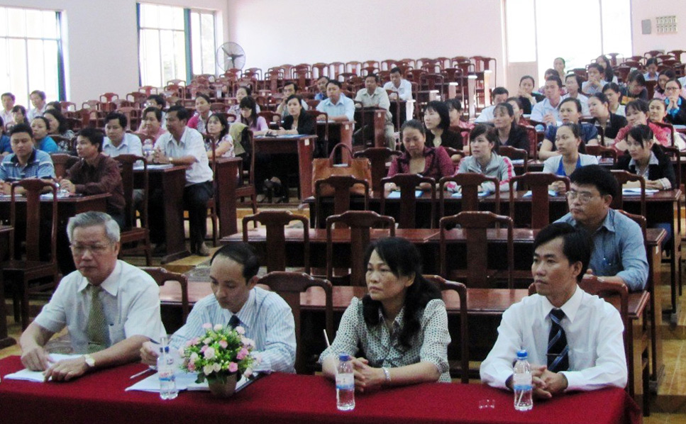 100 c&ocirc;ng chức thi n&acirc;ng ngạch nh&acirc;n vi&ecirc;n, cán sự l&ecirc;n ngạch chuy&ecirc;n vi&ecirc;n