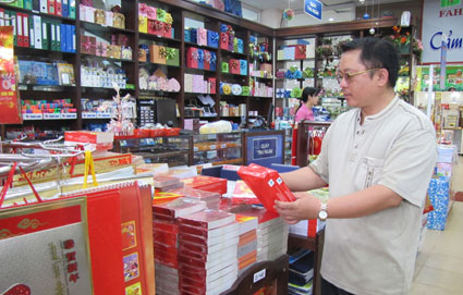 Tăng cường công tác bình ổn giá những tháng cuối năm và Tết Quý Tỵ 