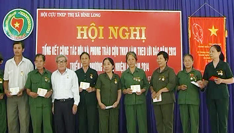 Thị x&atilde; B&igrave;nh Long: 8 tập thể, 21 c&aacute; nh&acirc;n cựu thanh ni&ecirc;n xung phong được khen thưởng