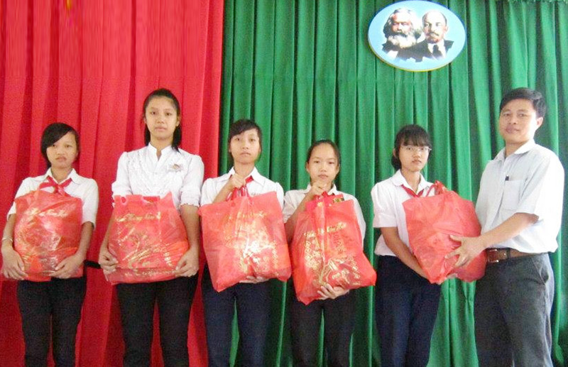 Trường THCS Thuận Phú: Điểm sáng trong hoạt động nhân đạo khối trường học