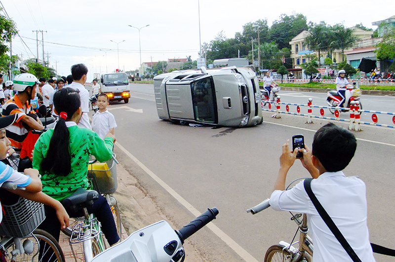 Niềm vui và nỗi lo