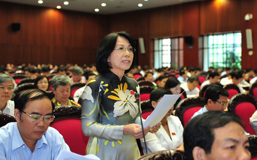 Bị t&iacute;n nhiệm thấp sẽ chủ động xin từ chức