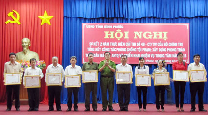 Lực lượng c&ocirc;ng an ph&aacute;t hiện, xử l&yacute; 1.607 vụ x&acirc;m phạm trật tự x&atilde; hội