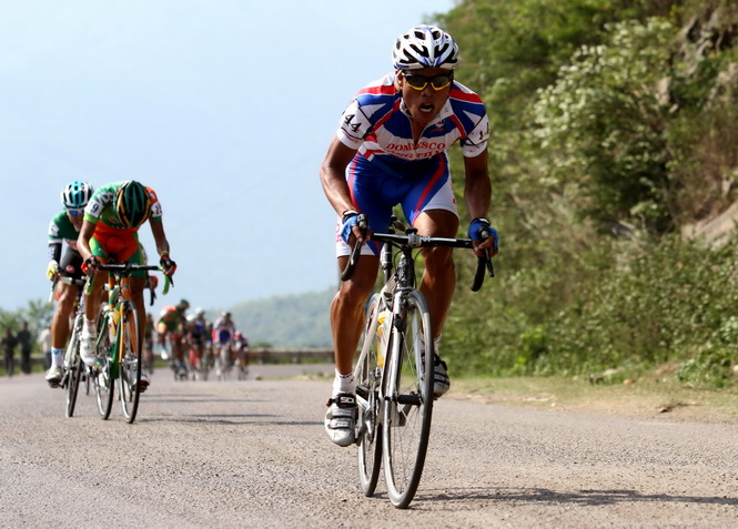 Xe đạp Việt Nam chấn động với scandal cua rơ dính doping
